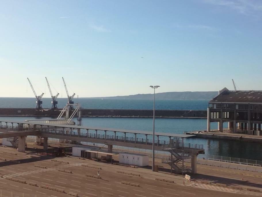 Les Quais Du Port Lägenhet Marseille Exteriör bild